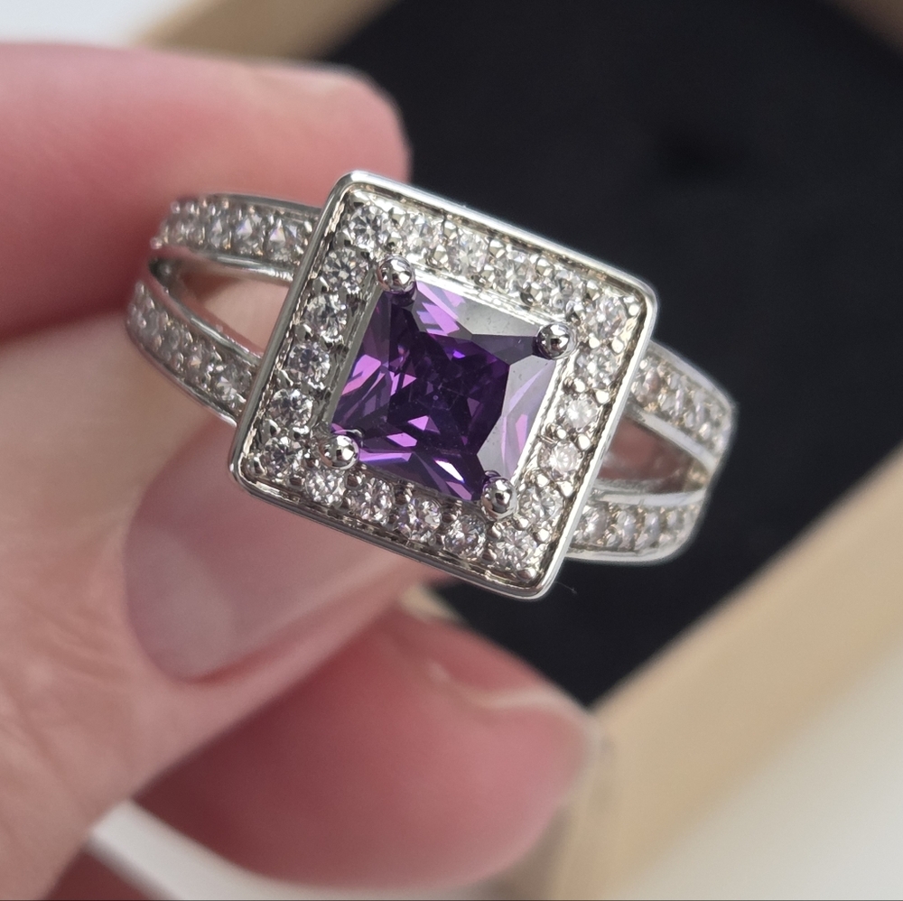 🎀Silver 925 and Purple Faux Gemstone Ring🎀